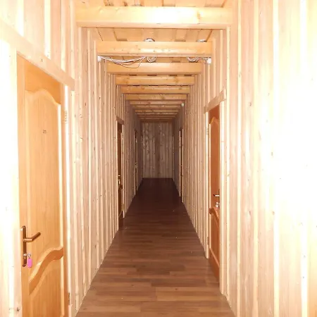 Таємниця Карпат Отель *